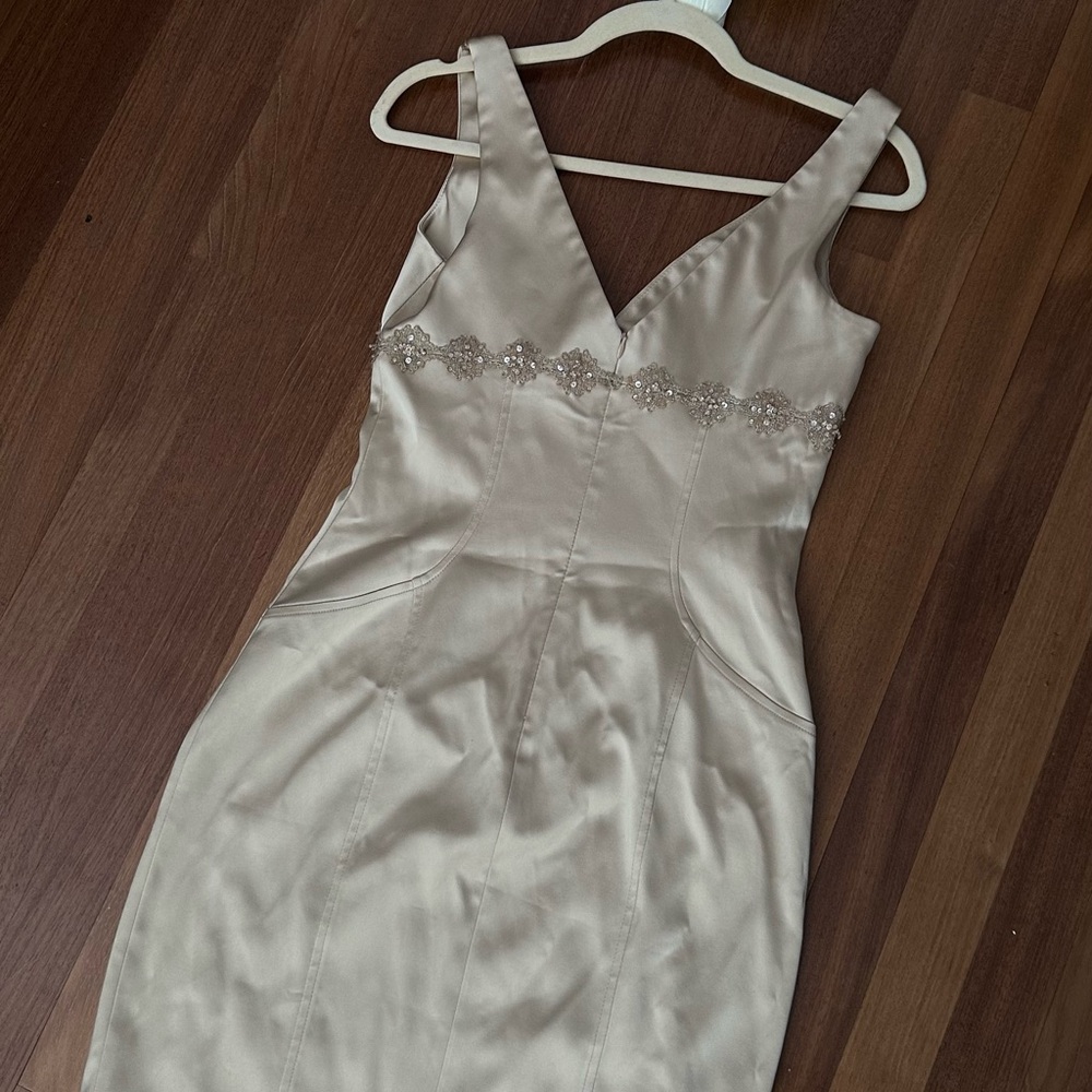 Elegant Cream Satin Party Dress - Picture 10 of 12